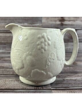 Burleigh Davenport Staffordshire Strawberry and Grap Vine Jug pitcher